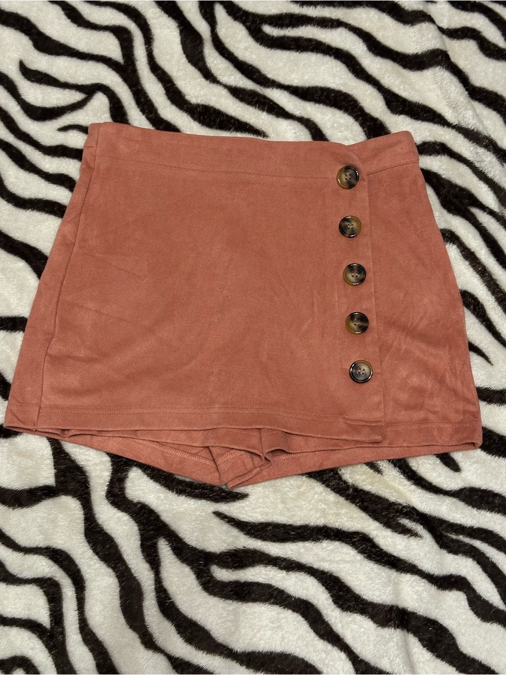 Button-Accent Salmon Colored Skort